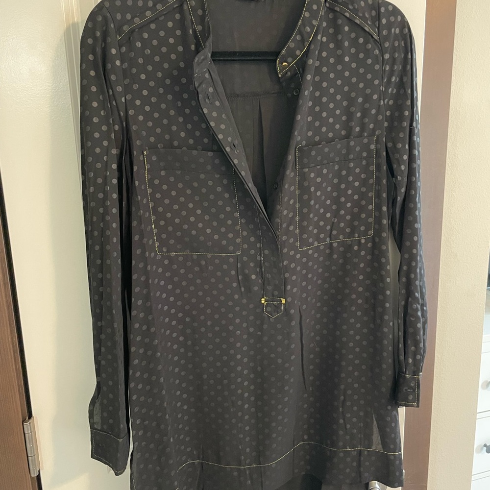 Vertigo Womens tunic top. Gold details. Sheer